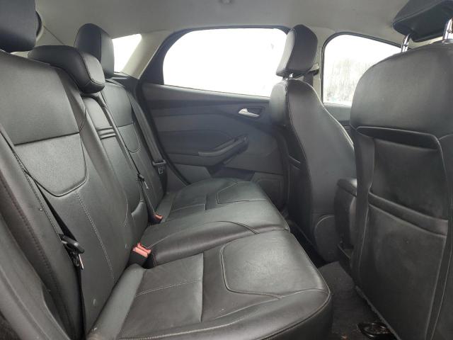 Zdjęcie 10 z aukcji – 2015 FORD FOCUS SE z VIN 1FADP3K24FL319542