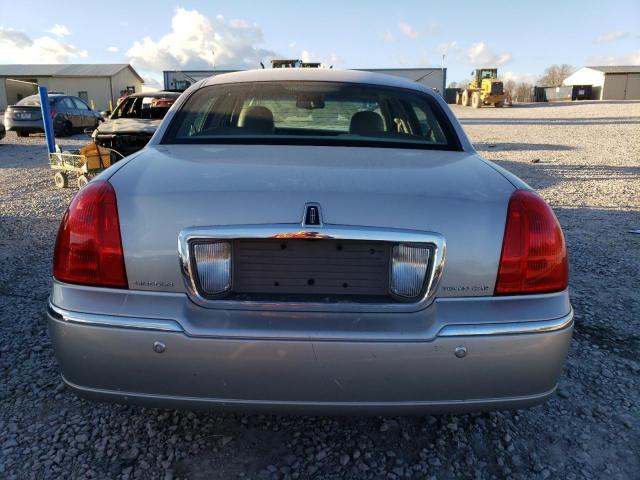 Photo 6 from auction – 2005 LINCOLN TOWN CAR S with VIN 1LNHM82W15Y652346