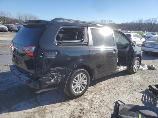 Photo 3 from auction – 2017 TOYOTA SIENNA XLE with VIN 5TDYZ3DC8HS873390
