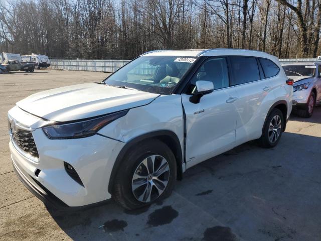 TOYOTA HIGHLANDER 2021 مع رقم تعريف المركبة 5TDGBRCH5MS059434 - صورة من المزاد