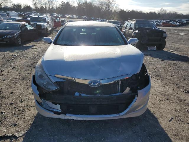 Photo 5 from auction – 2013 HYUNDAI SONATA HYB with VIN KMHEC4A47DA071858