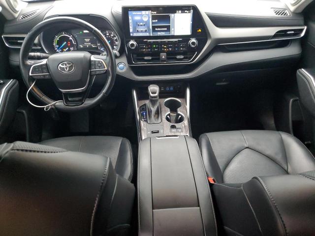 Photo 8 from auction – 2022 TOYOTA HIGHLANDER with VIN 5TDXBRCH4NS548778