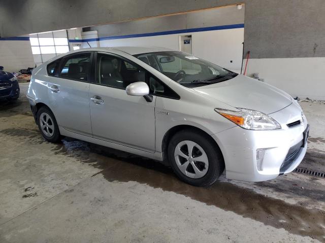 Photo 4 from auction – 2014 TOYOTA PRIUS with VIN JTDKN3DU4E0370898