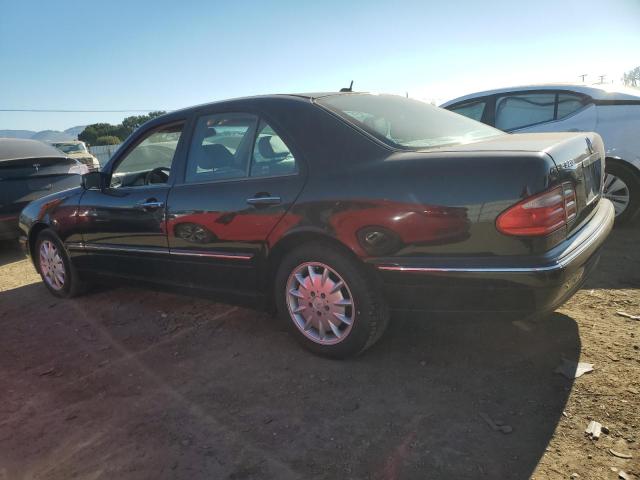 Photo 2 from auction – 2001 MERCEDES-BENZ E 320 with VIN WDBJF65J31B337032