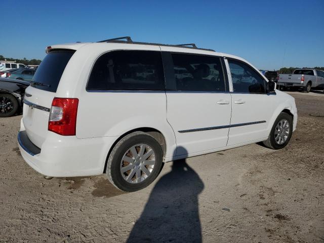 Photo 3 from auction – 2015 CHRYSLER TOWN & COU with VIN 2C4RC1BG3FR565159