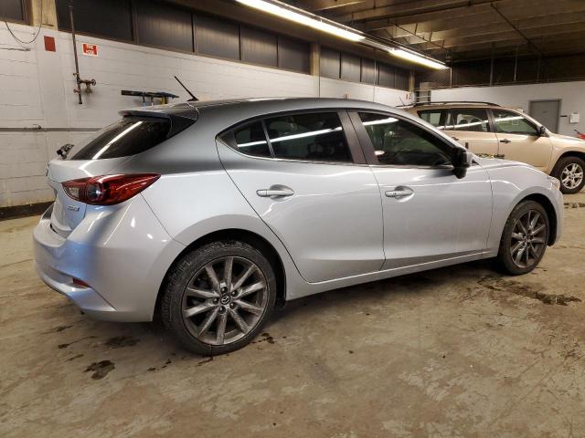Photo 3 from auction – 2018 MAZDA 3 TOURING with VIN 3MZBN1L39JM196134