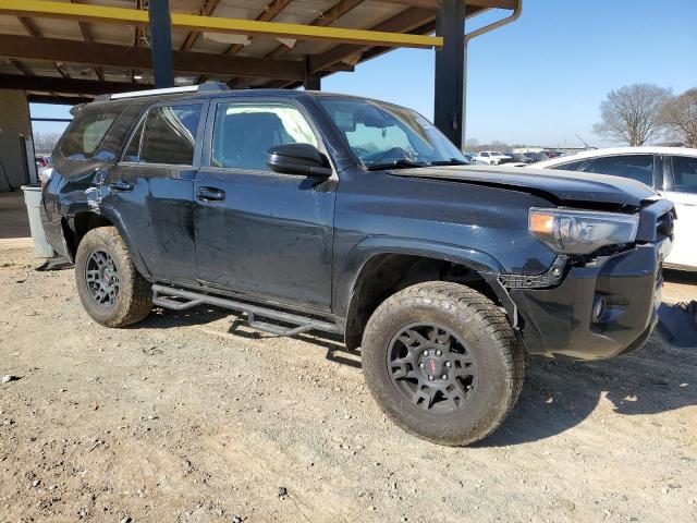 Photo 4 from auction – 2023 TOYOTA 4RUNNER with VIN JTEEU5JR6P5279533