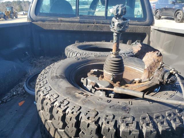 Photo 10 from auction – 2000 FORD F150 with VIN 1FTRF18LXYNB73341