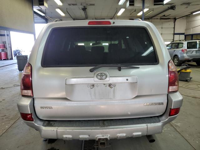Photo 6 from auction – 2005 TOYOTA 4RUNNER SR with VIN JTEBU14R158043181