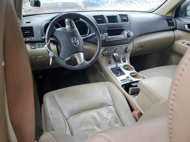 Photo 8 from auction – 2011 TOYOTA HIGHLANDER with VIN 5TDZK3EH1BS045935