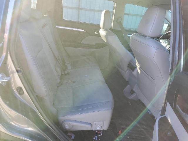 Photo 11 from auction – 2017 TOYOTA HIGHLANDER with VIN 5TDKZRFH5HS514595