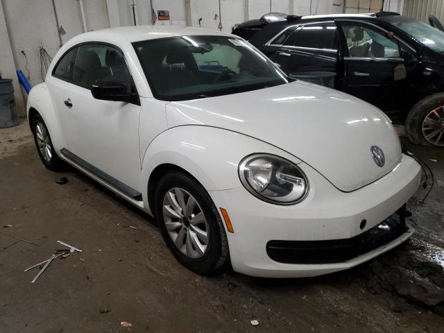 Photo 4 from auction – 2013 VOLKSWAGEN BEETLE with VIN 3VWFP7AT2DM636099