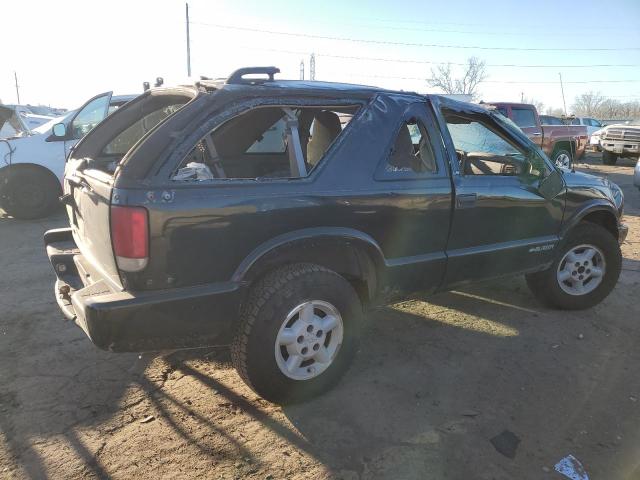 Photo 3 from auction – 2000 CHEVROLET BLAZER with VIN 1GNCT18W7YK143649