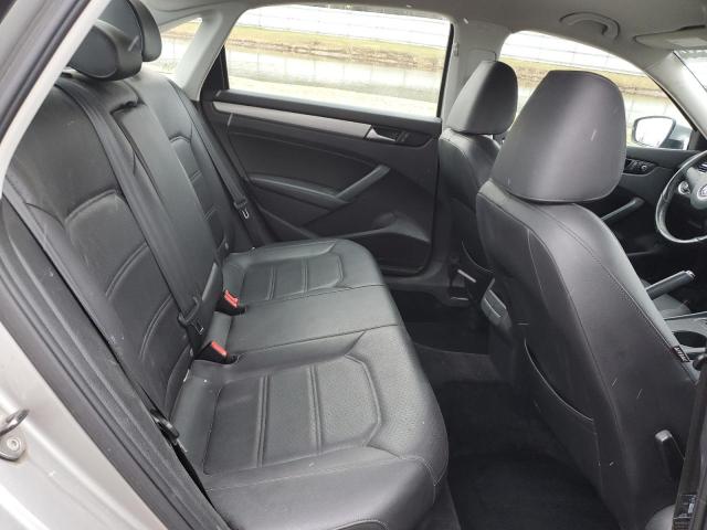 Photo 10 from auction – 2014 VOLKSWAGEN PASSAT S with VIN 1VWAT7A34EC080337