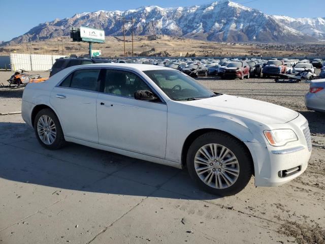 Photo 4 from auction – 2014 CHRYSLER 300C with VIN 2C3CCAKG6EH200991