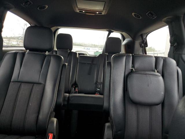 Photo 10 from auction – 2014 CHRYSLER TOWN & COU with VIN 2C4RC1HG7ER199812