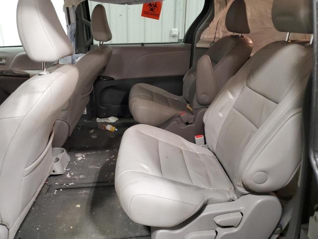 Photo 11 from auction – 2015 TOYOTA SIENNA XLE with VIN 5TDDK3DC2FS104321