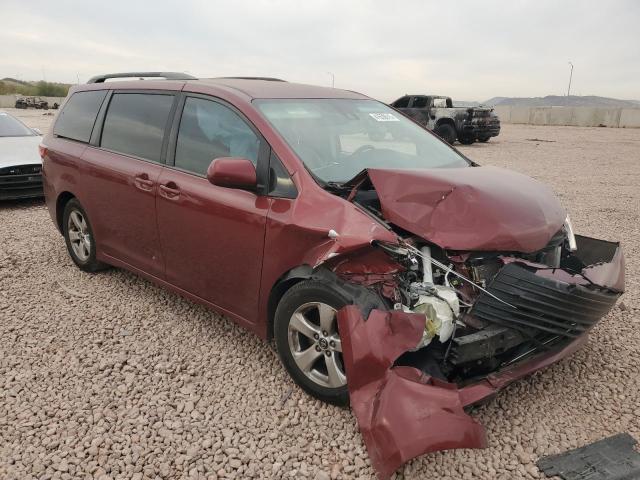 Photo 4 from auction – 2018 TOYOTA SIENNA LE with VIN 5TDKZ3DC4JS959579