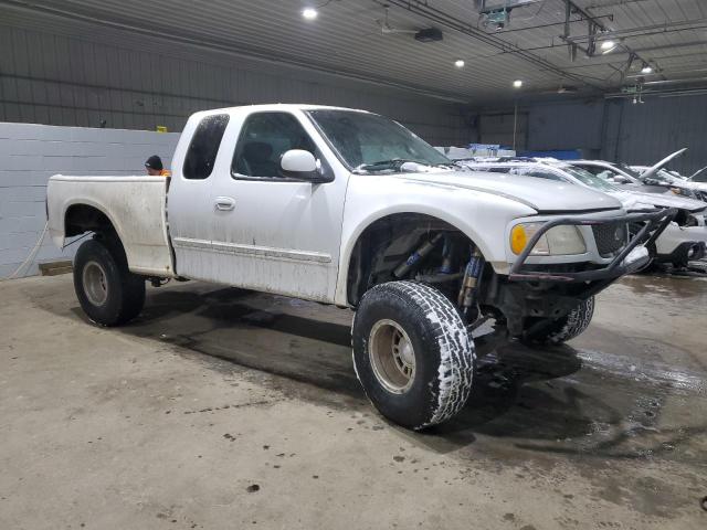 Photo 4 from auction – 2001 FORD F150 with VIN 1FTRX18W81NB10218
