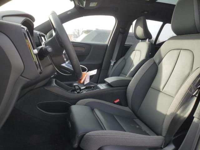 Photo 7 from auction – 2023 VOLVO XC40 RECHA with VIN YV4ED3UMXP2098541