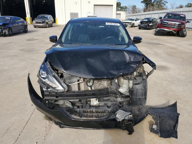 Photo 5 from auction – 2017 NISSAN SENTRA SR with VIN 3N1CB7AP9HY250109