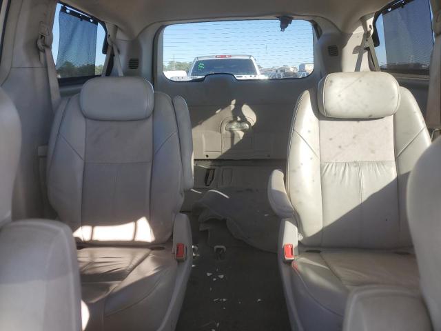 Photo 10 from auction – 2010 CHRYSLER TOWN & COU with VIN 2A4RR6DX7AR138319