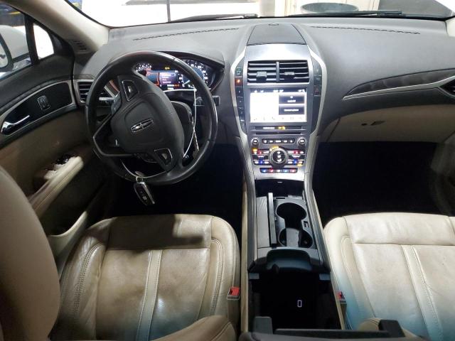 Photo 8 from auction – 2017 LINCOLN MKZ RESERV with VIN 3LN6L5F92HR663100