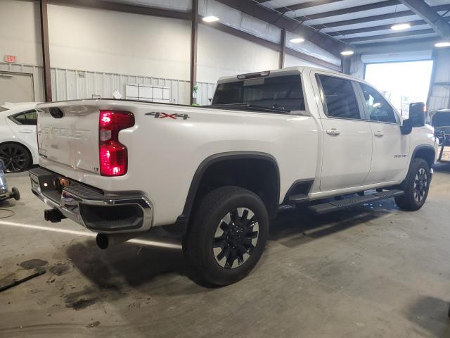 Photo 3 from auction – 2020 CHEVROLET SILVERADO with VIN 1GC4YNEY9LF103876