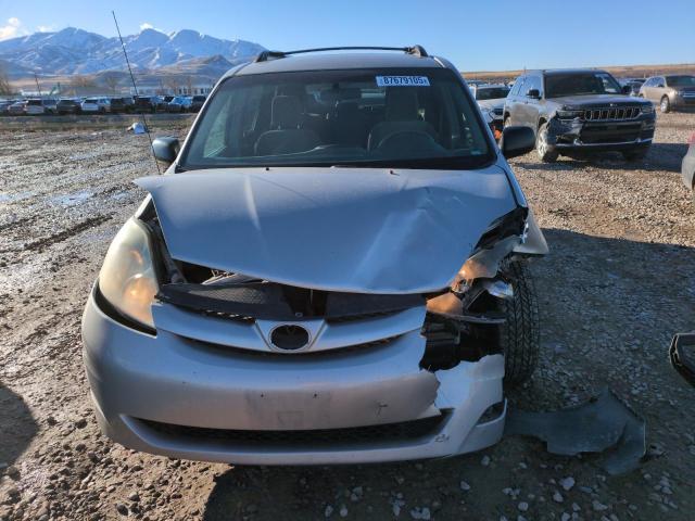 Photo 5 from auction – 2010 TOYOTA SIENNA CE with VIN 5TDKK4CC5AS297426