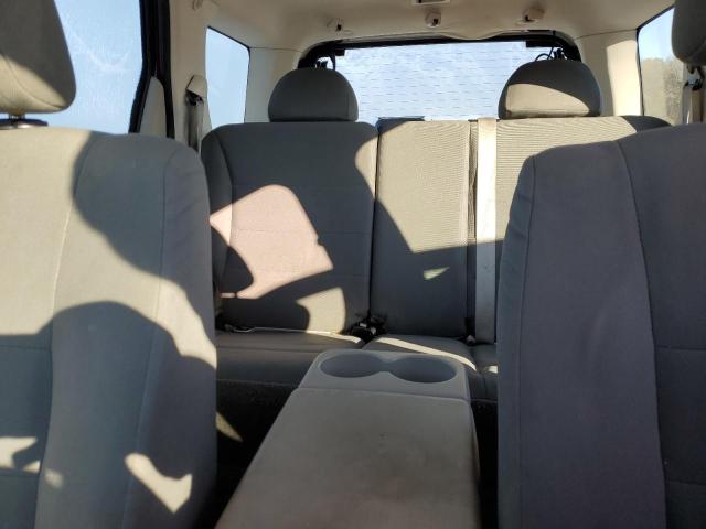 Photo 10 from auction – 2011 FORD ESCAPE XLS with VIN 1FMCU0C75BKB04061