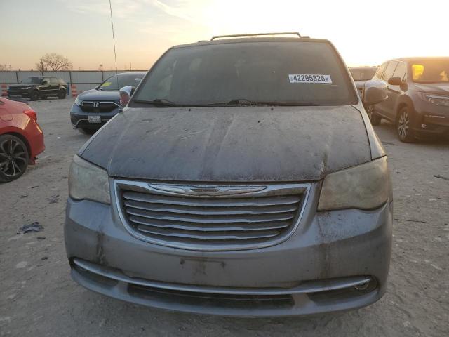 Photo 5 from auction – 2013 CHRYSLER TOWN & COU with VIN 2C4RC1CG1DR777618