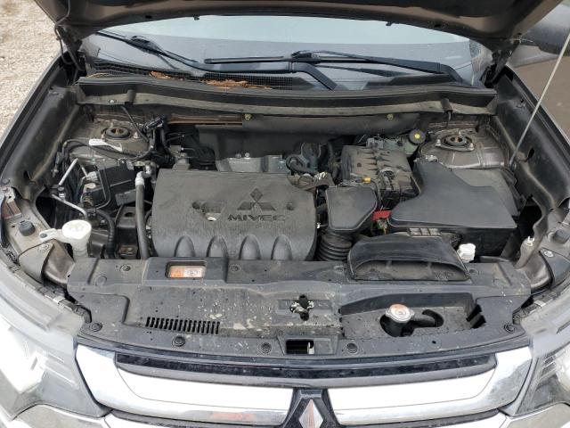 Photo 12 from auction – 2018 MITSUBISHI OUTLANDER with VIN JA4AD2A37JZ013784