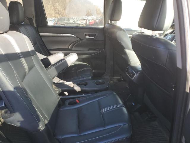 Фото 11 с аукциона – 2018 TOYOTA HIGHLANDER с VIN 5TDJZRFHXJS809337
