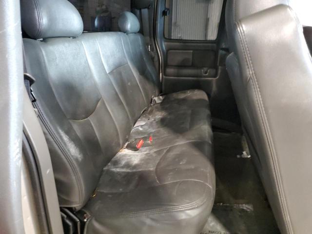 Photo 10 from auction – 2004 GMC NEW SIERRA with VIN 2GTEK19T841170751