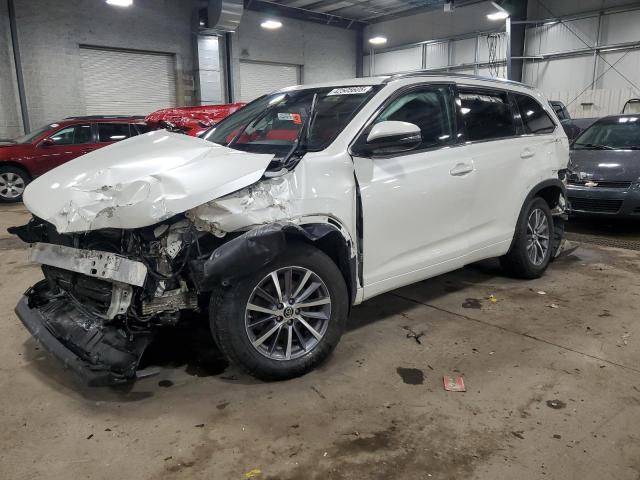 TOYOTA HIGHLANDER 2018 with VIN 5TDJZRFH2JS527337 - Photo from auction