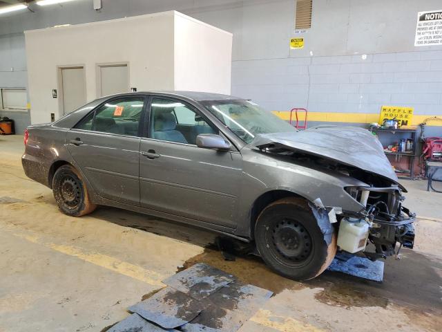 Photo 4 from auction – 2004 TOYOTA CAMRY LE with VIN 4T1BE32K44U906544