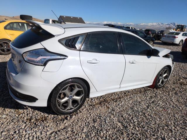 Photo 3 from auction – 2017 FORD FOCUS ST with VIN 1FADP3L94HL223165