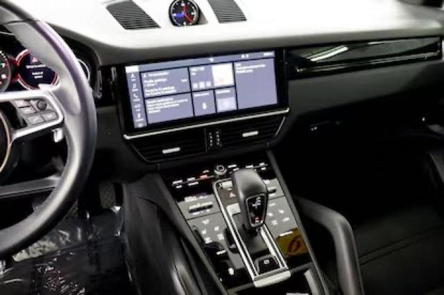 Photo 9 from auction – 2019 PORSCHE CAYENNE with VIN WP1AA2AY8KDA122XX