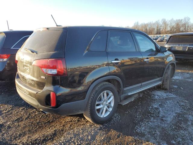 Photo 3 from auction – 2015 KIA SORENTO LX with VIN 5XYKT3A64FG586807
