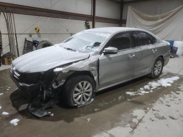 VOLKSWAGEN PASSAT S 2014 with VIN 1VWAT7A39EC067681 - Photo from auction