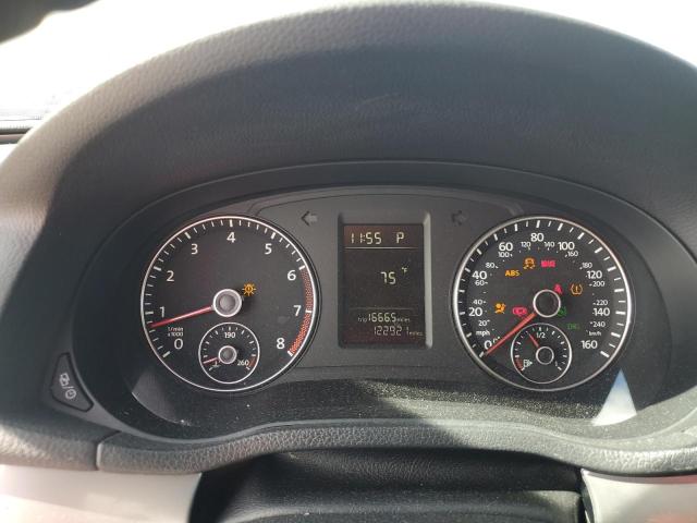 Photo 9 from auction – 2014 VOLKSWAGEN PASSAT S with VIN 1VWAP7A34EC008316