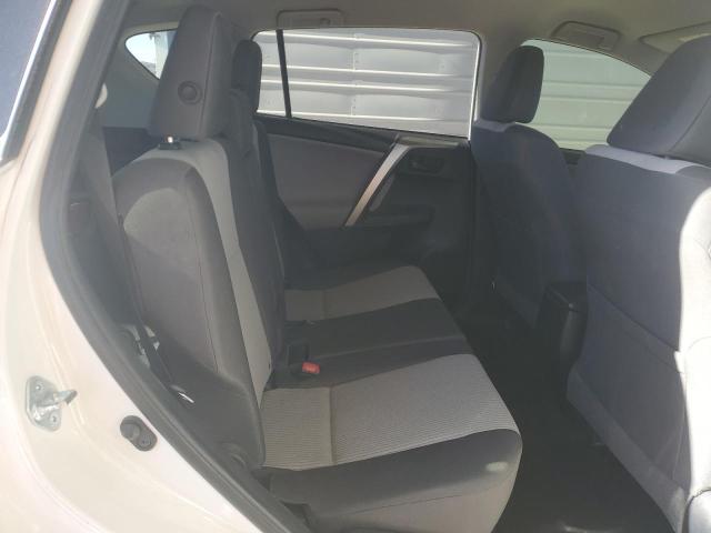 Photo 10 from auction – 2015 TOYOTA RAV4 LE with VIN JTMZFREV9FD063002