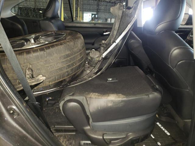 Photo 11 from auction – 2022 TOYOTA HIGHLANDER with VIN 5TDGARAH1NS514173