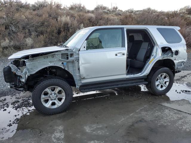 TOYOTA 4RUNNER SR 2016 with VIN JTEBU5JR6G5290258 - Photo from auction