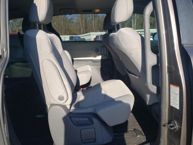 Photo 11 from auction – 2021 TOYOTA SIENNA LE with VIN 5TDBSKFC2MS023637