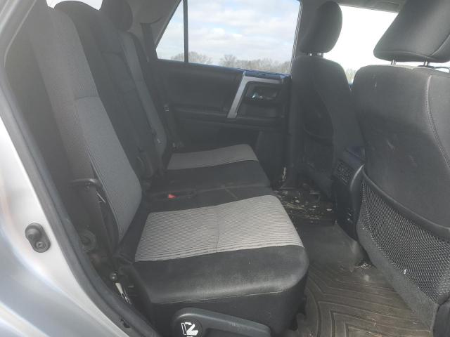 Photo 11 from auction – 2019 TOYOTA 4RUNNER SR with VIN JTEZU5JR5K5195505