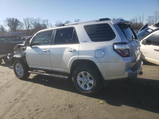 Photo 2 from auction – 2020 TOYOTA 4RUNNER SR with VIN JTEBU5JR4L5795001
