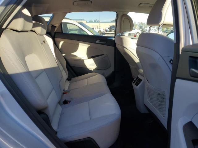 Photo 11 from auction – 2017 HYUNDAI TUCSON LIM with VIN KM8J33A20HU313613