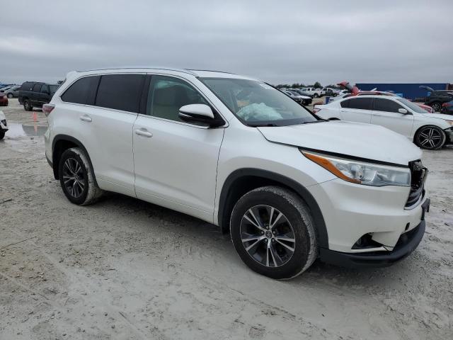 Photo 4 from auction – 2016 TOYOTA HIGHLANDER with VIN 5TDJKRFH4GS313155
