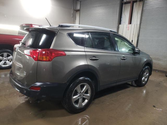 Photo 3 from auction – 2015 TOYOTA RAV4 XLE with VIN JTMRFREV8FD133752